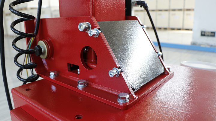COSENG C233GB/GC — Tilt-back base